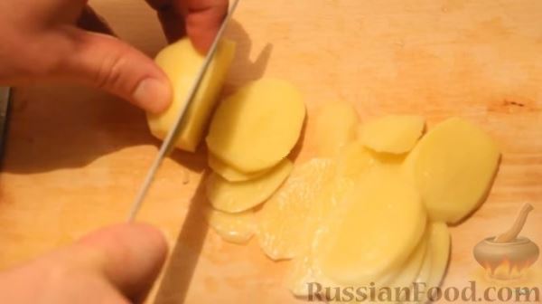 Картофельный гратен с сыром, по-французски