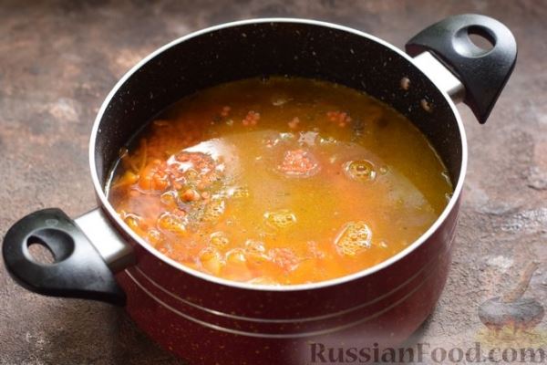 Морковный суп-пюре с красной чечевицей